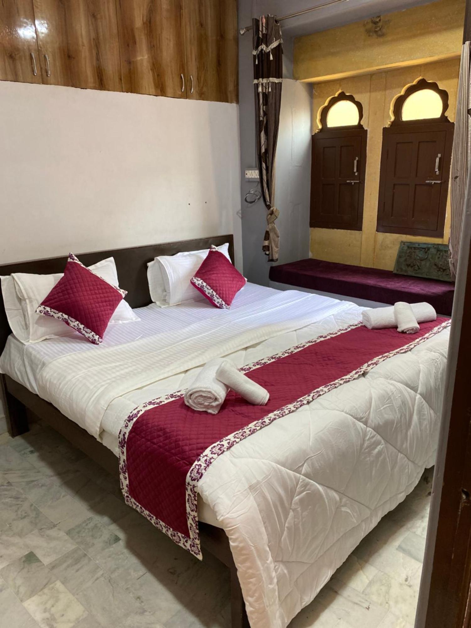 Hotel Hashim ไจซัลเมอร์ ภายนอก รูปภาพ